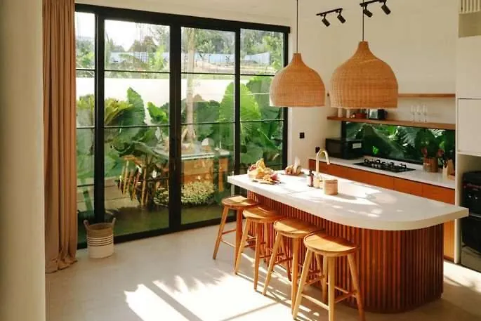 Mia Modern Tropical 2br In Pererenan