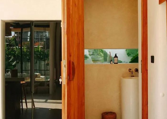 Mia Modern Tropical 2br In Pererenan Villa