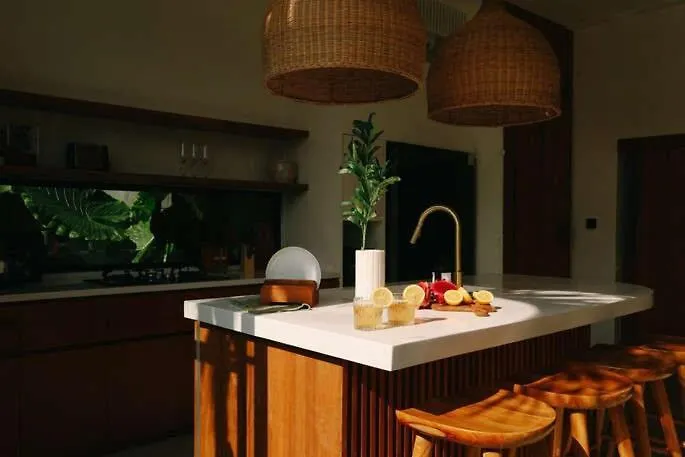 Mia Modern Tropical 2br In Pererenan Villa *